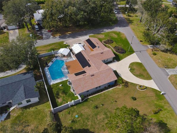 123 Lakeview Dr, Auburndale, FL 33823