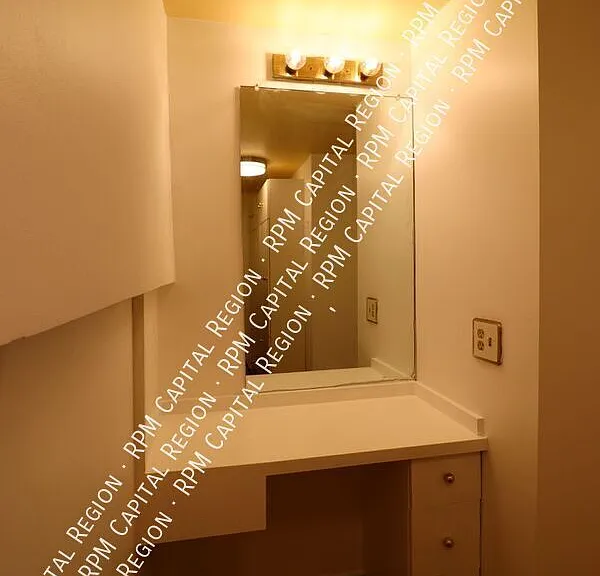 409 Madison Ave #303 — Photo 10
