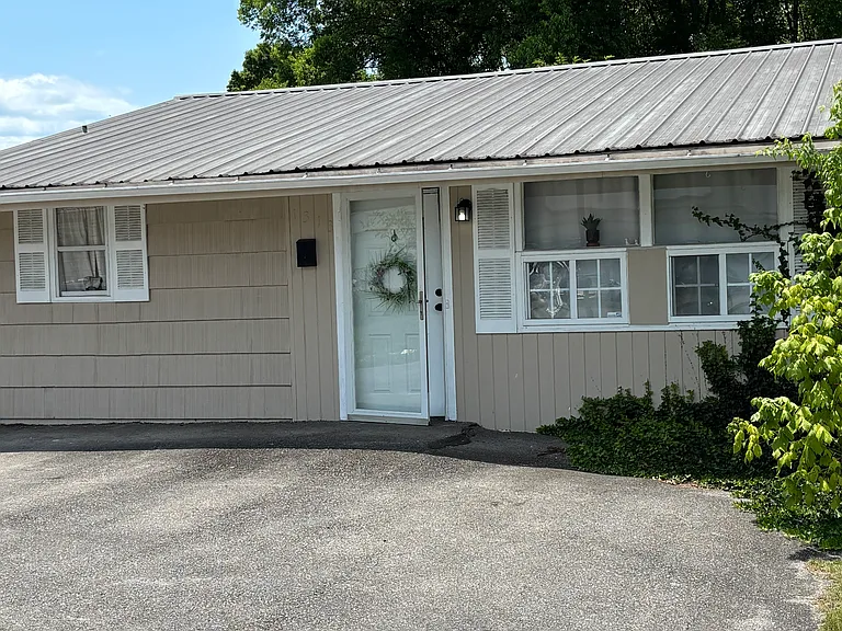 1313 Rocky Hill Rd — Photo 8