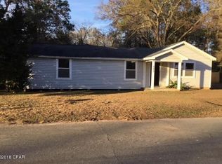 353 E River Rd, Wewahitchka, FL 32465