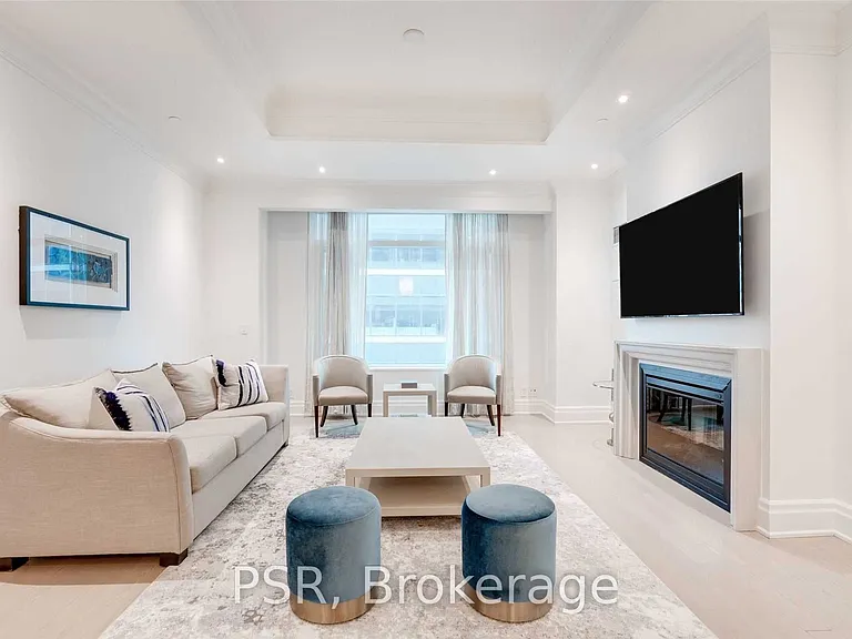 311 Bay St #3702 — Photo 8