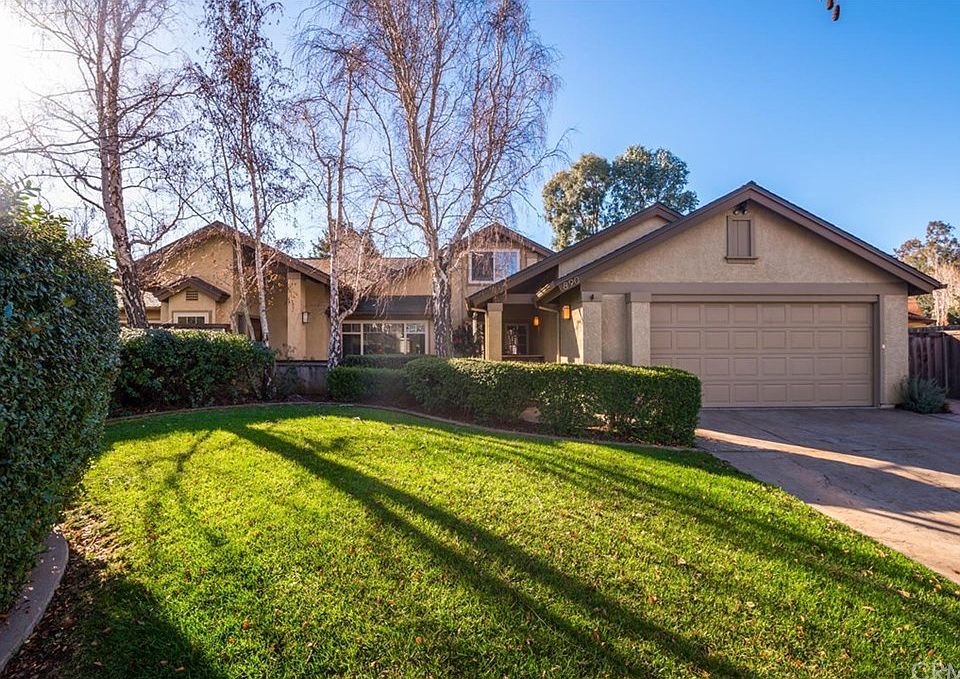1st image of 890 Escuela Ct