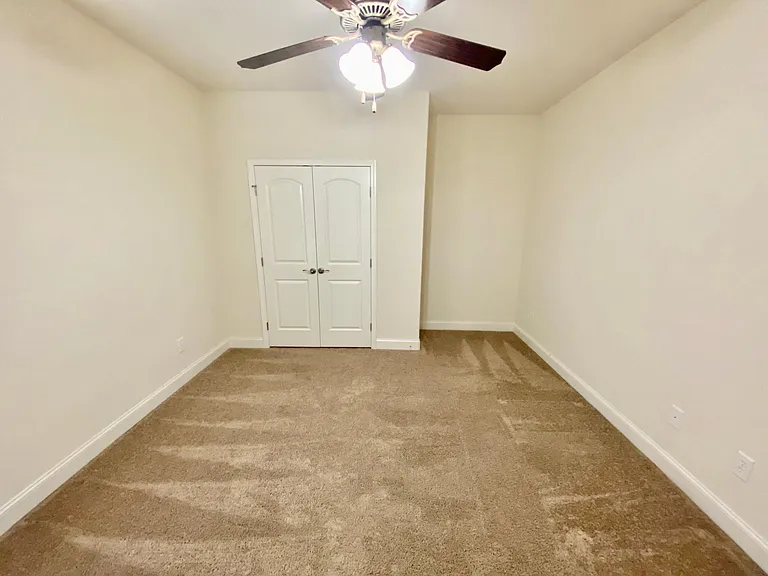 115 Woodvale Dr — Photo 15