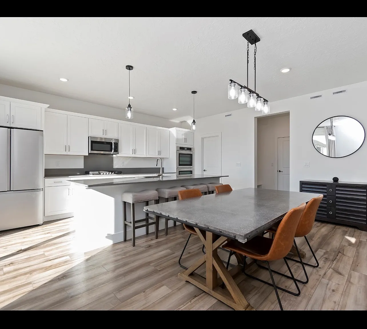 775 Knowledge St — Photo 3