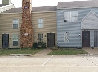 9538 Olde Towne Row, Dallas, TX 75227