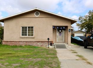 2042 Gaither St, Selma, CA 93662