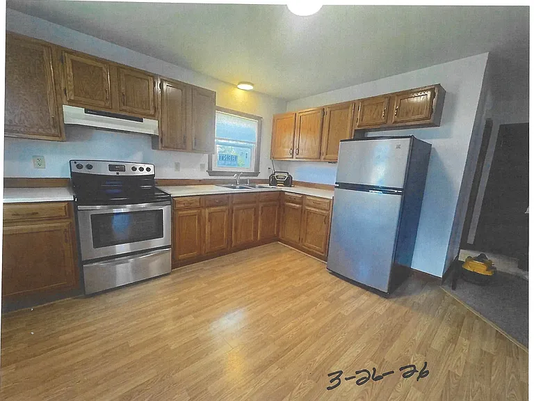 156 Barrows St #1 — Photo 4