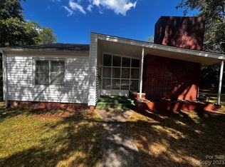 410 Clinton Ave, Lancaster, SC 29720