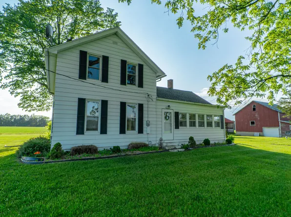 18216 S Schwark Rd, Three Oaks, MI 49128