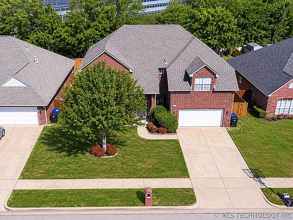 5th image of 617 N Willow Ave
