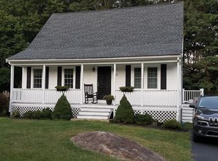 101 Greenwoods Cir, Taunton, MA 02780