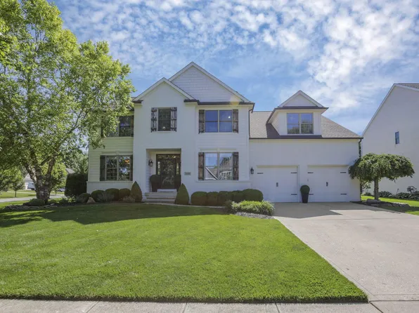 8210 Garden Dr, Pickerington, OH 43147