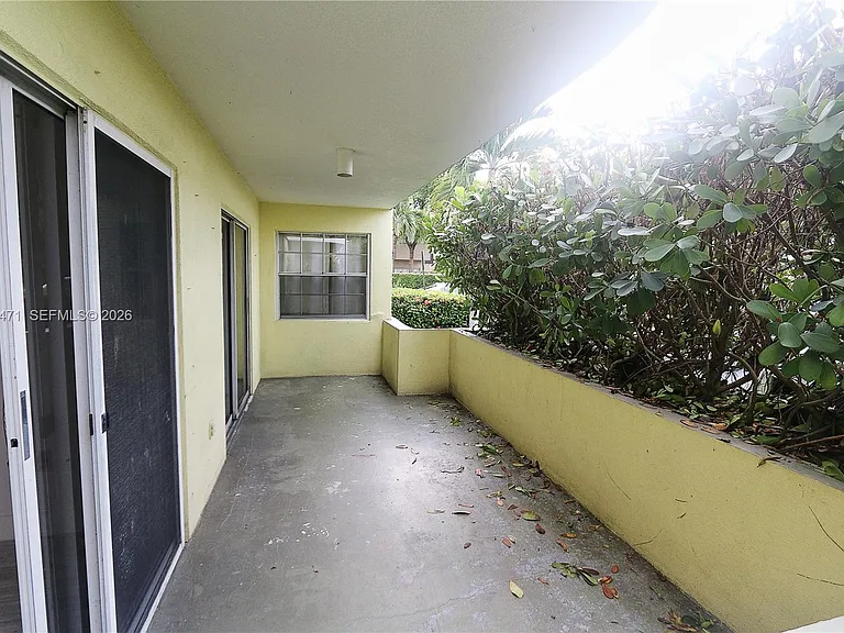 10755 SW 108th Ave #105 — Photo 27