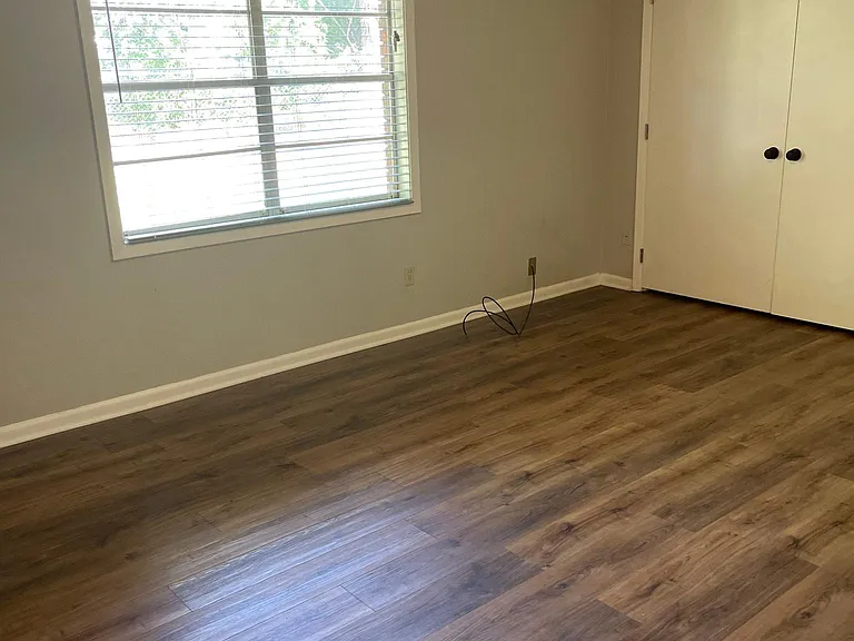 2408 Arcadia Dr — Photo 6