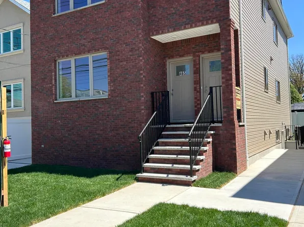 465 Stewart Ave, Staten Island, NY 10314