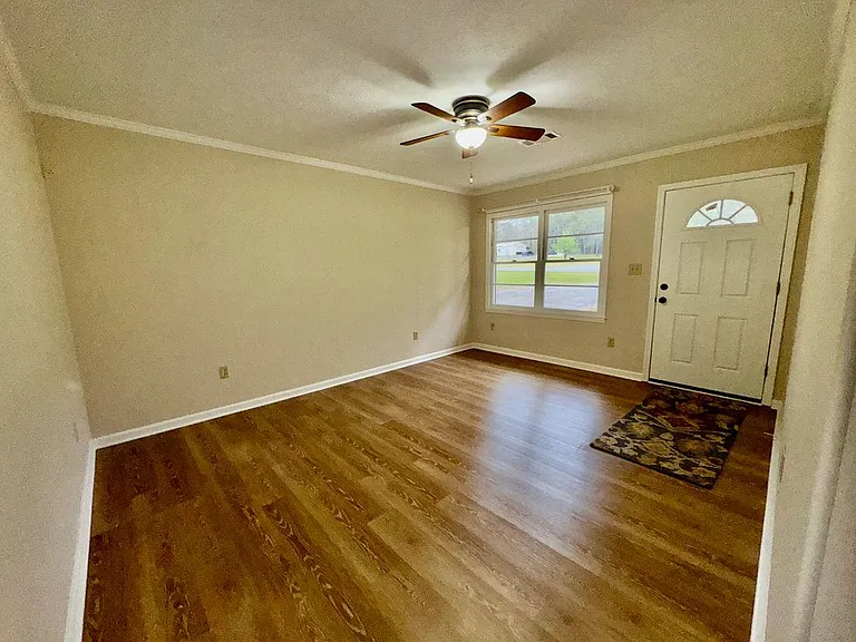 606 Viewpoint Dr — Photo 5