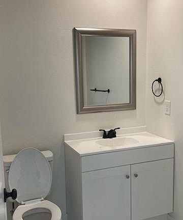 3rd image of 528 Emerald Ave Unit 7