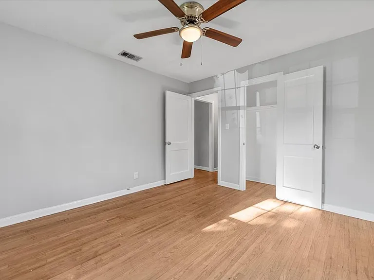 3233 New York Ave — Photo 3