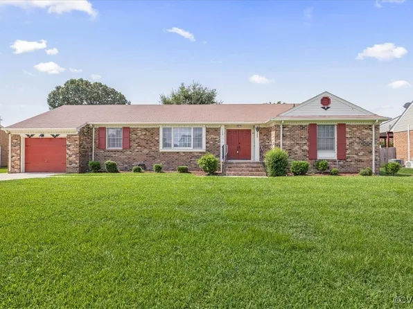 1249 Riveroaks Dr, Colonial Heights, VA 23834