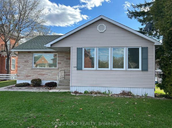 146 Elgin St W, Arnprior, ON K7S 1N8