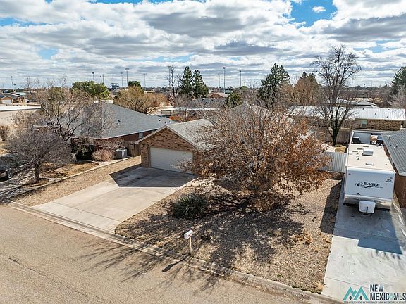 4th image of 2001 1/2 W Beech St