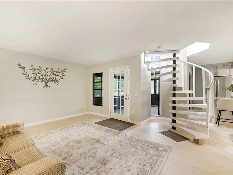 16001 Amberwood Lake Ct #1 — Photo 2