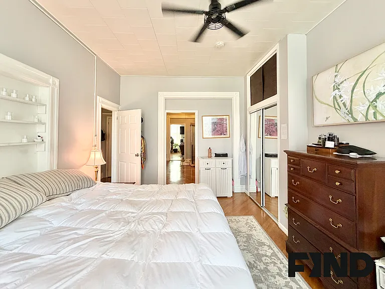 31 Goodwin Pl #1 — Photo 17