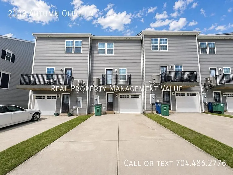 2109 Autumn Olive Ln — Photo 25