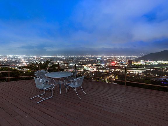 4th image of 7845 Torreyson Dr