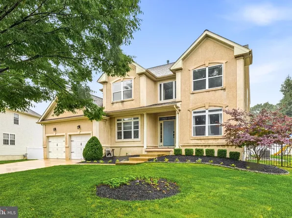 6 Polo Ct, Cherry Hill, NJ 08003