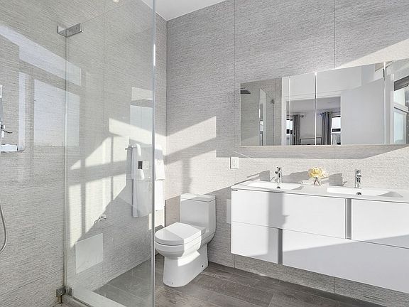 4th image of 1610 Dekalb Ave #3A