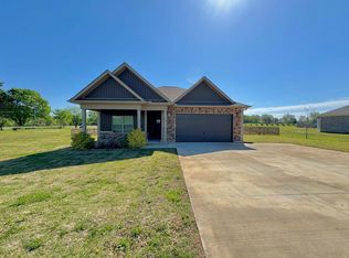 15166 Blackburn Rd, Athens, AL 35611