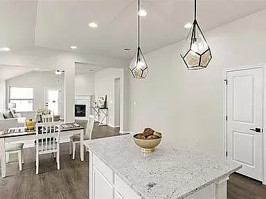 112 Falkland St — Photo 13