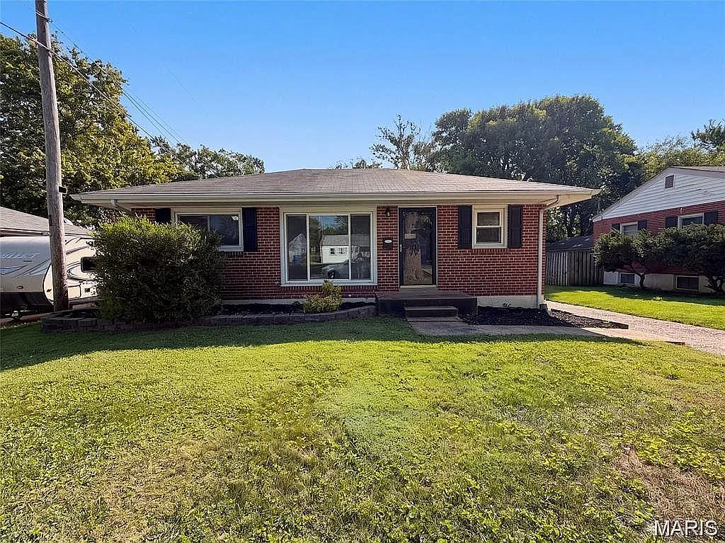 2 bed, 1.0 bath, 816 sqft, $1,193 — Photo 3