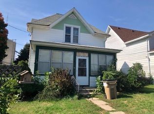 165 3rd St N, Maynard, IA 50655