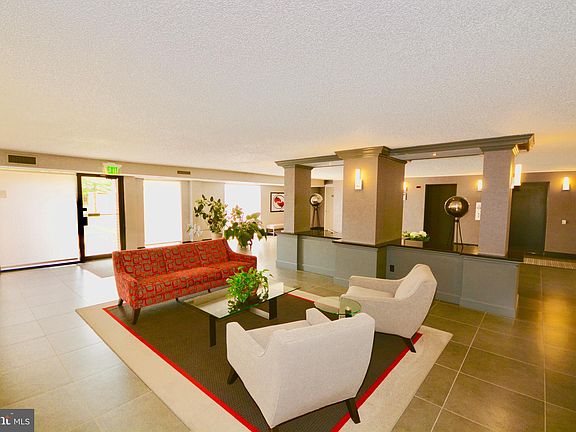 5th image of 200 N Pickett St APT 806