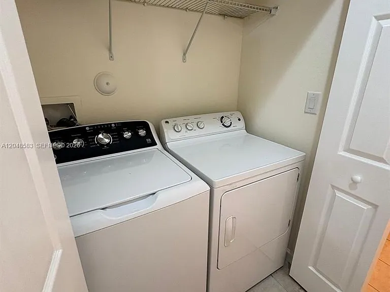 17460 SW 153rd Ave — Photo 8