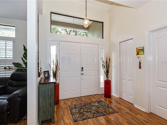 5th image of 8605 Wildwynd Ct