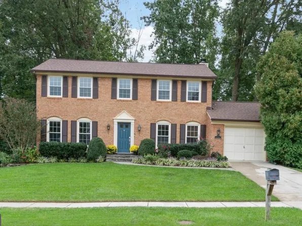 9751 Ironmaster Dr, Burke, VA 22015