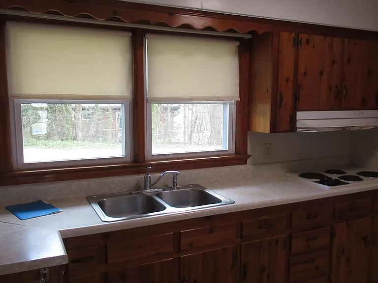 1011 Summit Ln NW — Photo 5