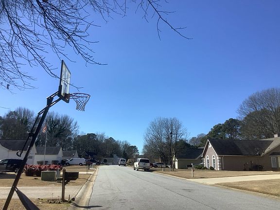 5th image of 635 Clearwater Pl