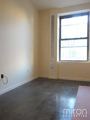 Rented by Miron Properties | media 8