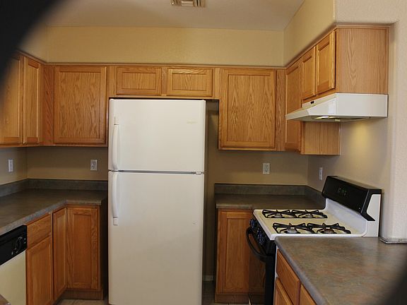4th image of 2929 N Bronze Creek Way