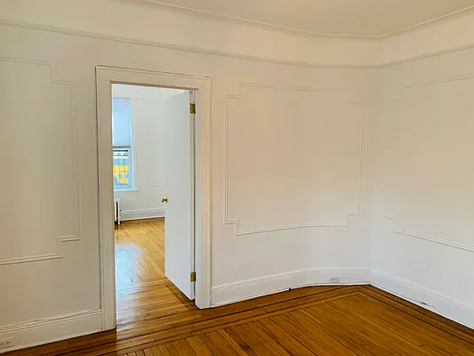 Rented by Flatiron Real Estate Advisors LLC | media 7