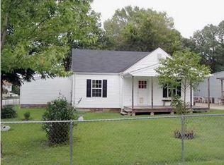 1434 E State Line Rd, Rossville, GA 30741