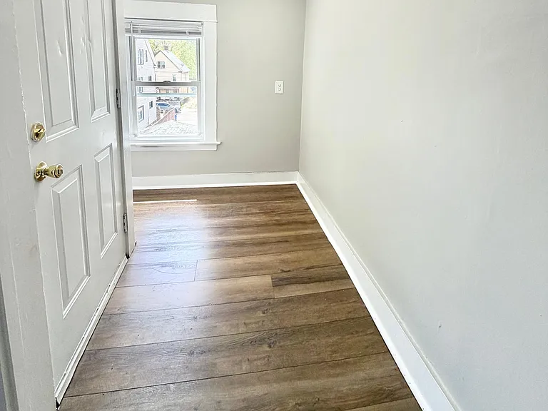84 Elizabeth St #3 — Photo 3