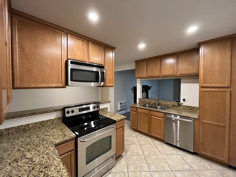 1345 Cabrillo Park Dr #N10 — Photo 12