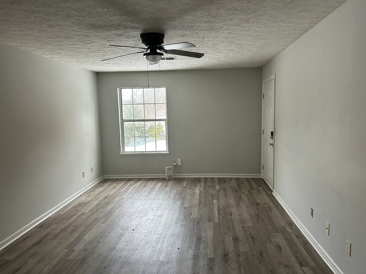 Building Photo - 255 Centennial Dr #2D