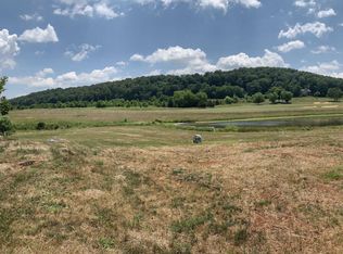 1050 Old Barn Ln, Loudon, TN 37774