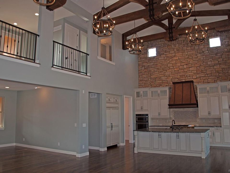 2nd image of 9347 Vista Hill Way